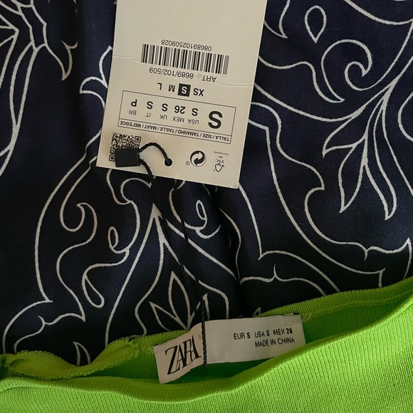 Small Green Zara Shirt - Picture 2 of 2